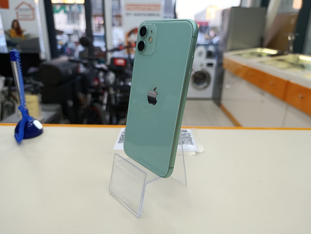 Смартфон Apple iPhone 11 64Gb