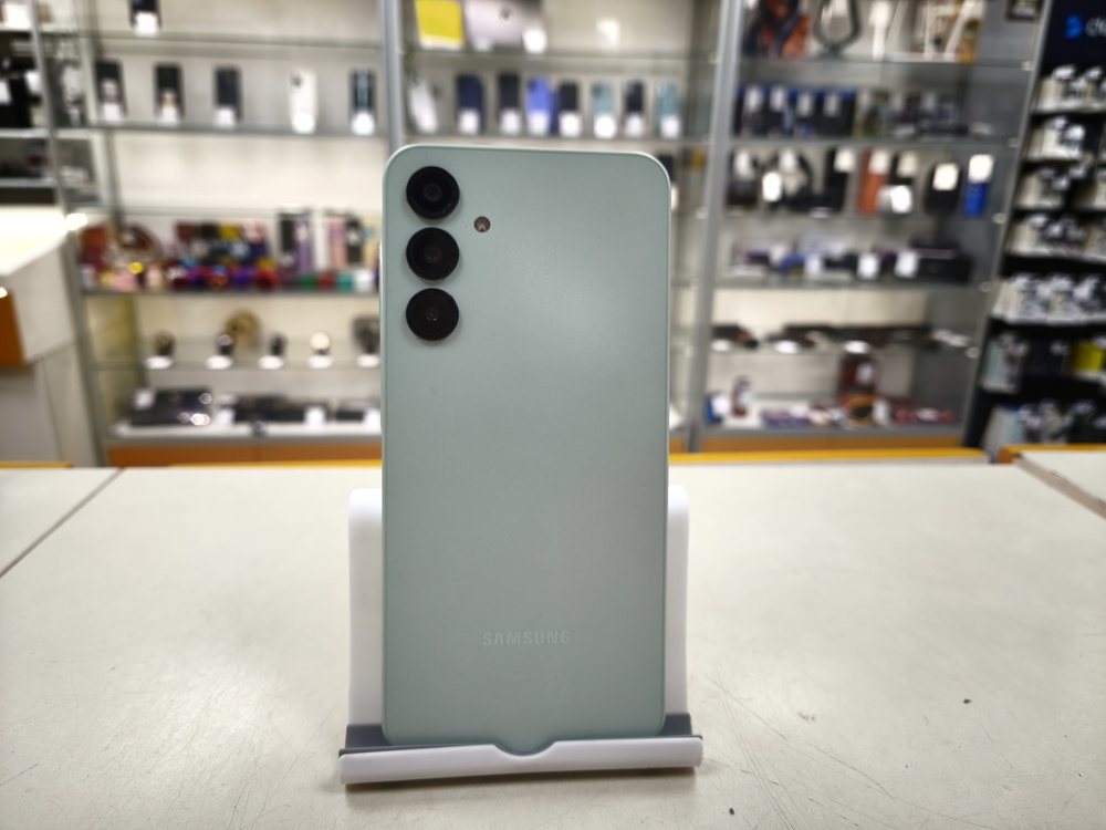 Смартфон Samsung Galaxy A16 5G 4/128
