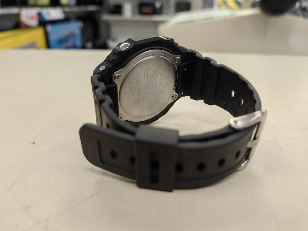 Часы наручные Casio GA-2100-1AER