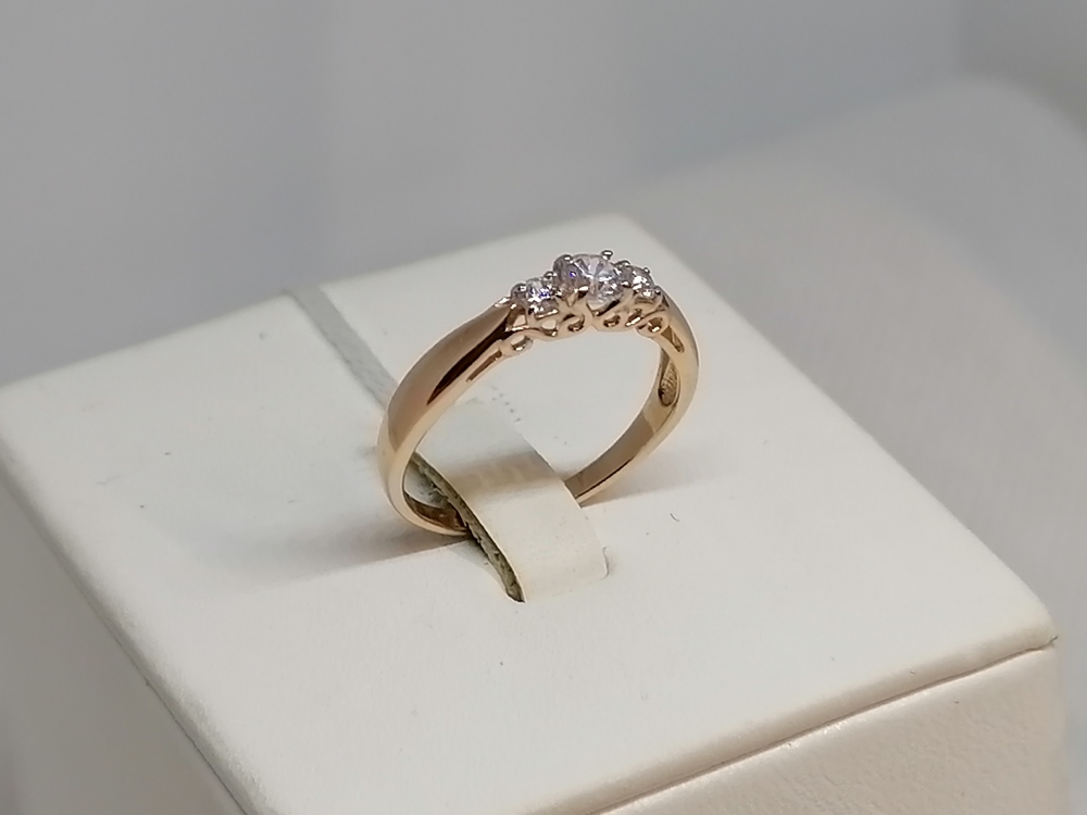 КОЛКМИ585 КОЛЬЦО С КАМНЯМИ (Au 585)