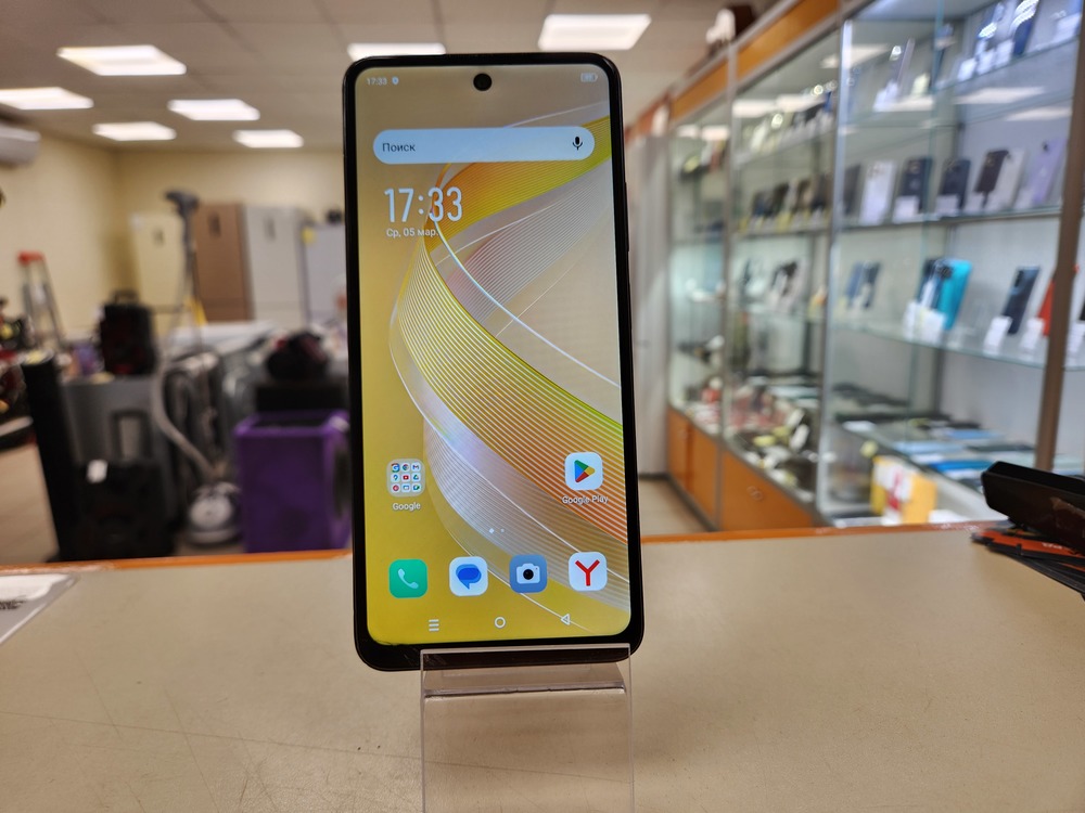 Смартфон Infinix Smart 8 4/128