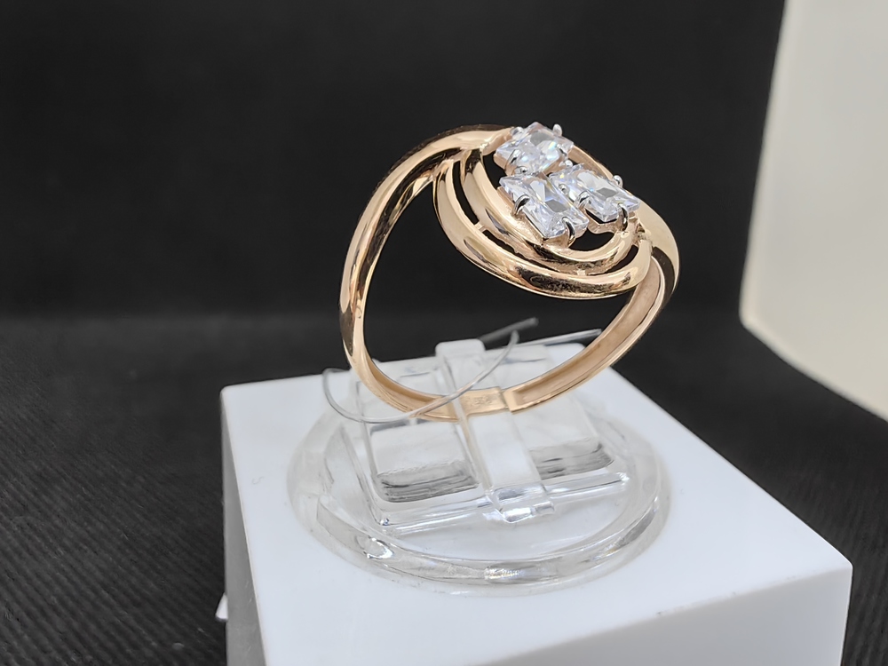 КОЛЬЦО С КАМНЯМИ (Au 585)