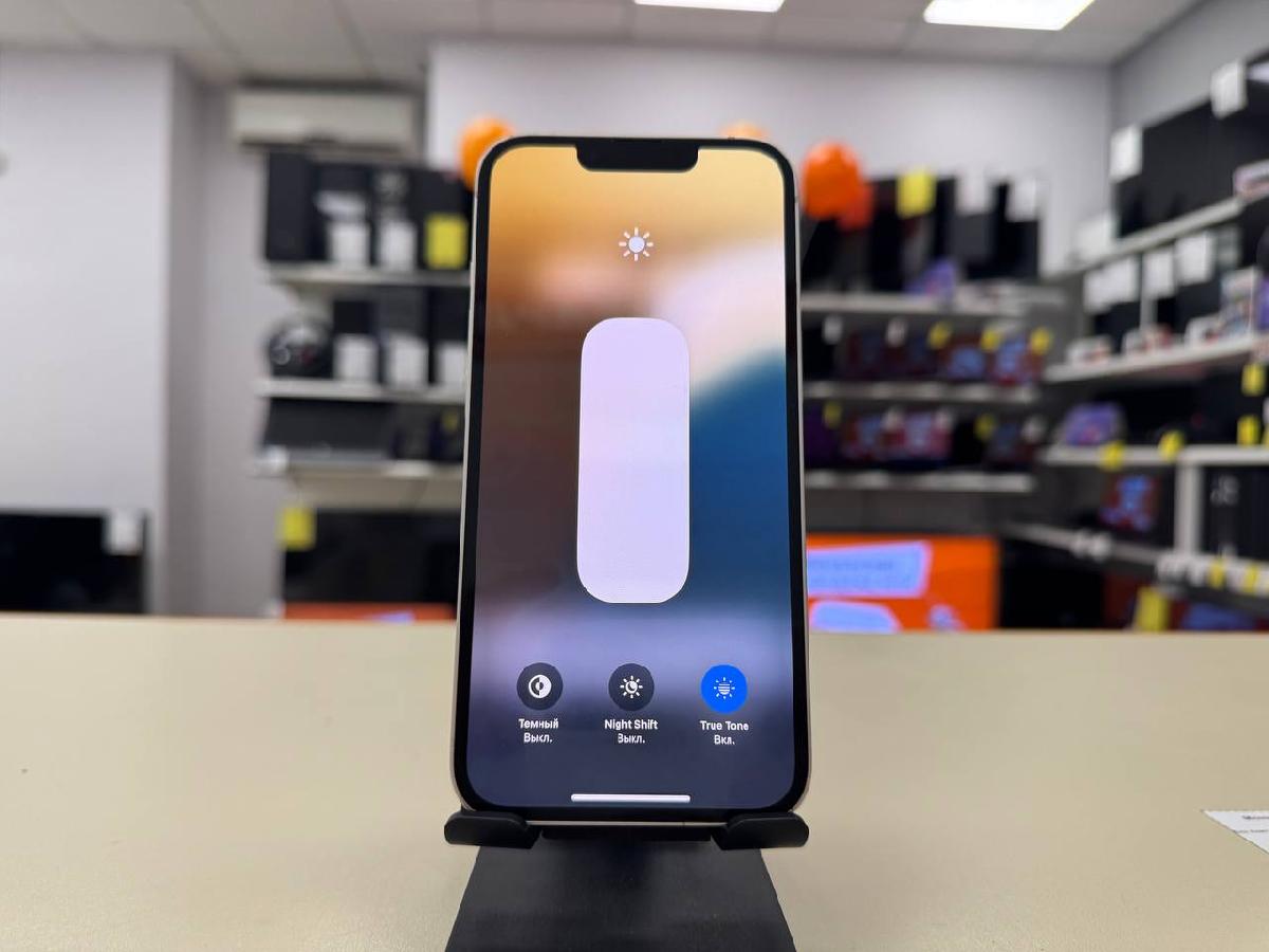 Смартфон Apple iPhone 13 128Gb