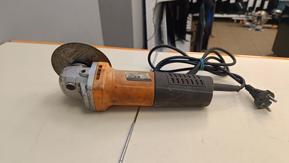 Угловая шлифмашина Вихрь 125/1100