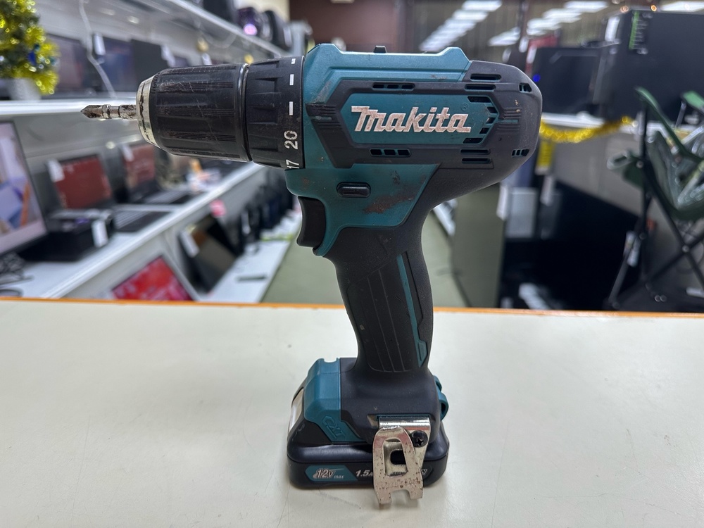 Шуруповерт Makita DF333D