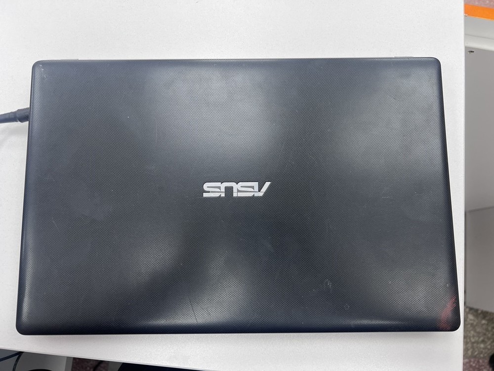 Ноутбук ASUS; Pentium N3530, HD Graphics, 4 Гб, Нет, 400 Гб