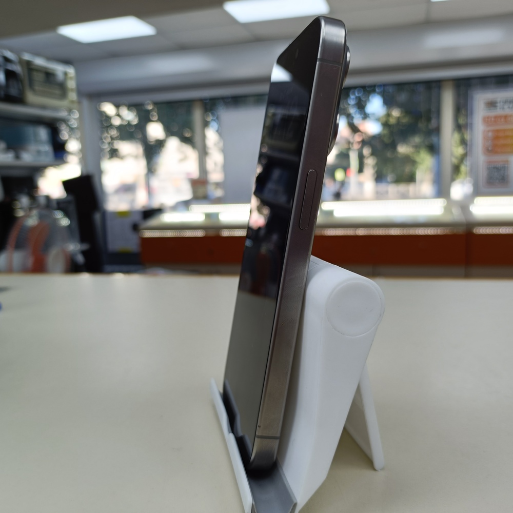 Смартфон Apple Iphone 15 Pro 128Gb