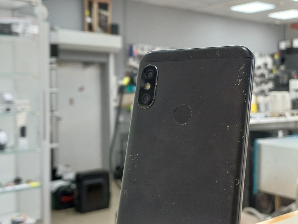 Смартфон Xiaomi Mi A2 Lite 4/64