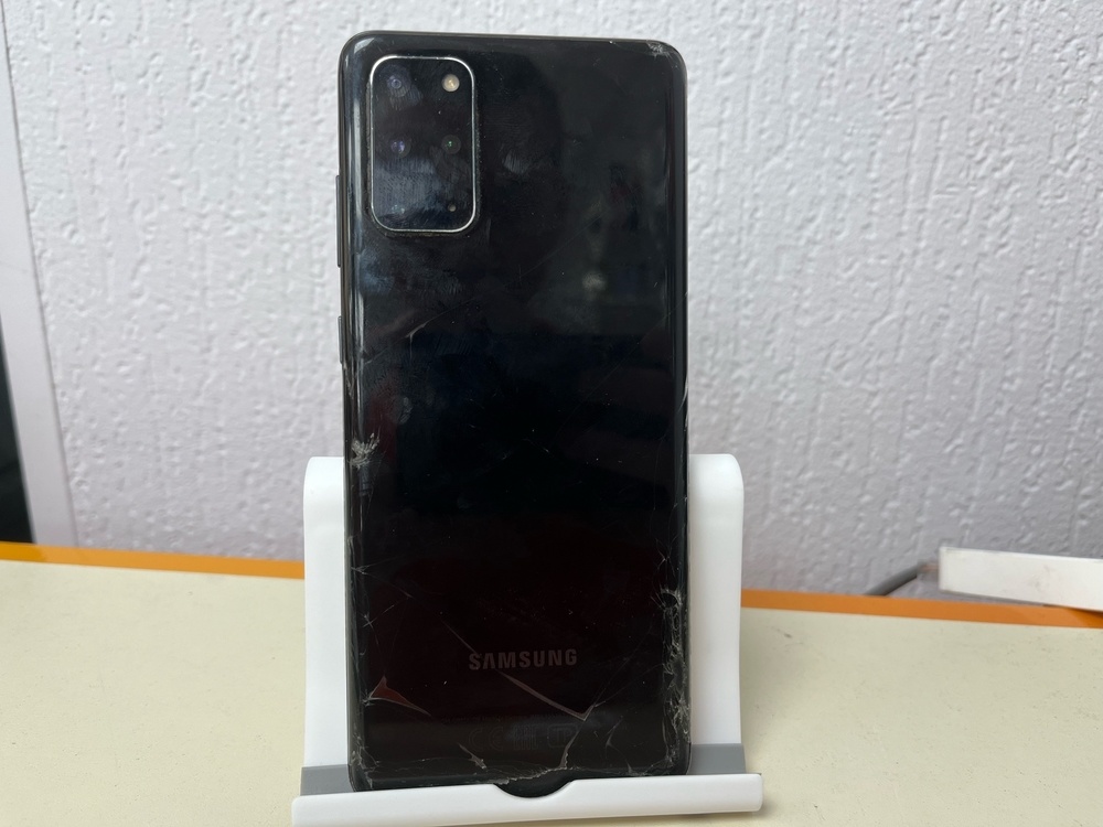 Смартфон Samsung Galaxy S20 Plus
