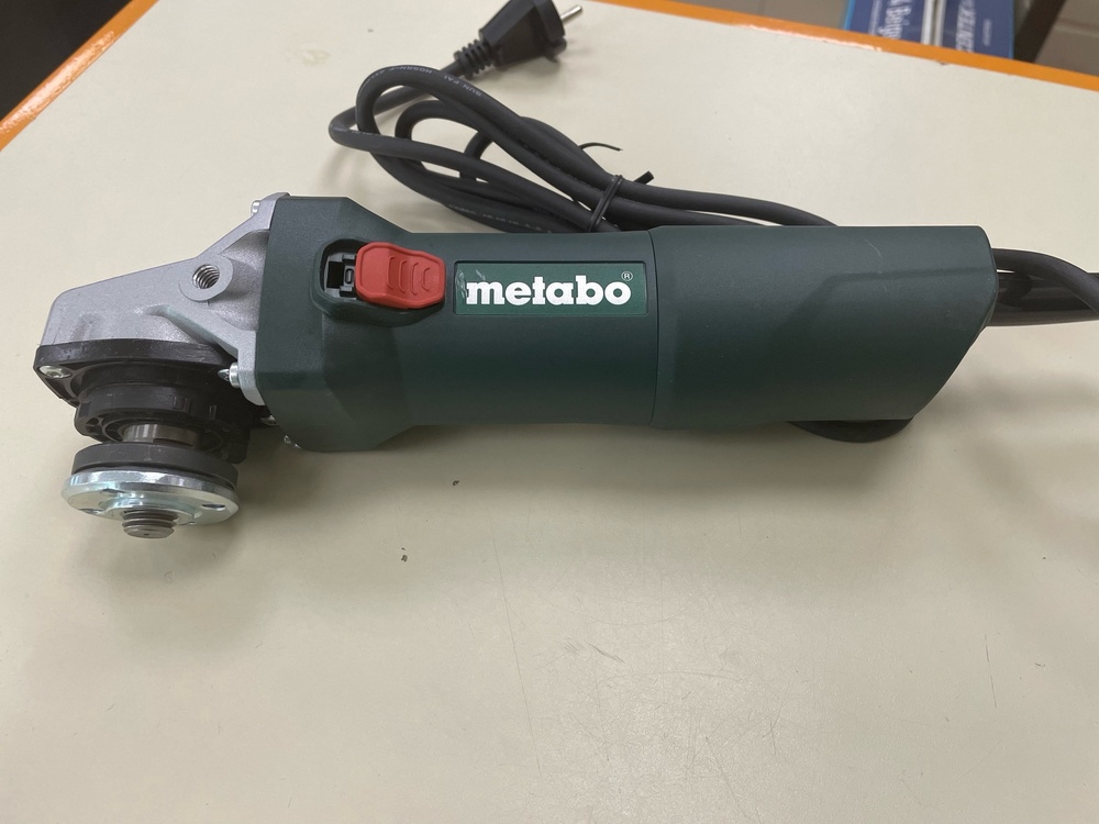 Угловая шлифмашина Metabo W750-125