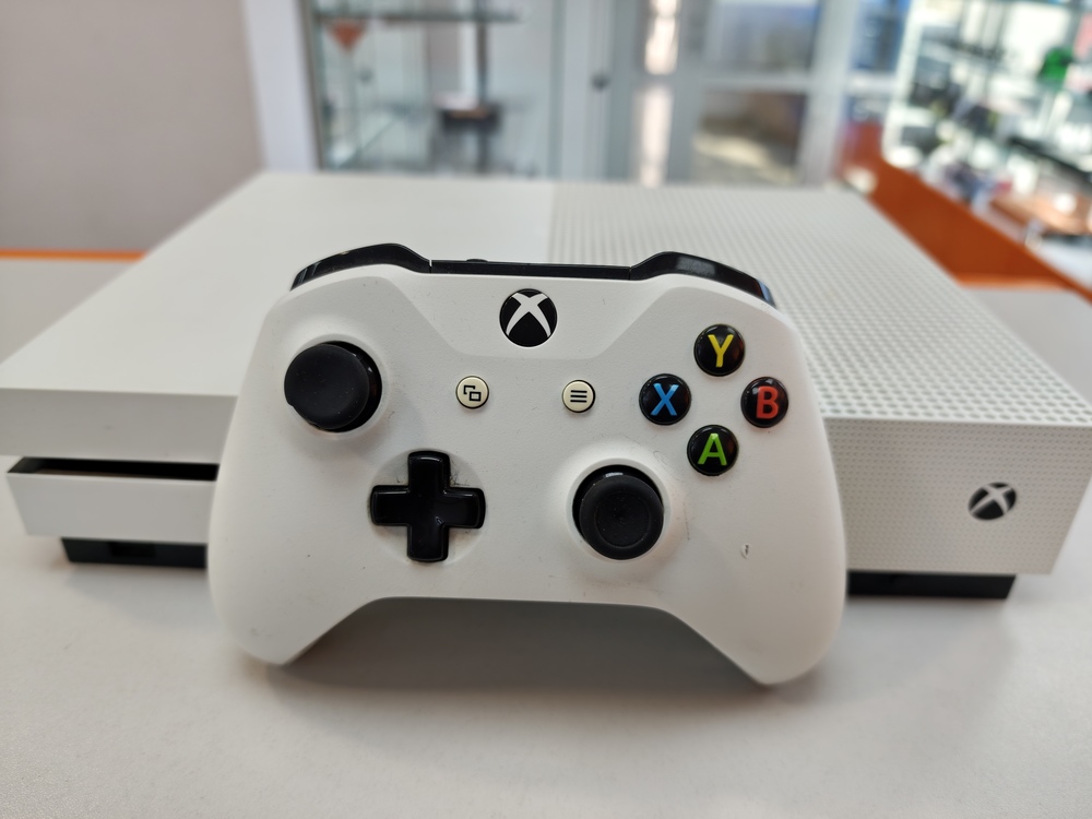 Игровая приставка Xbox One S 500Gb