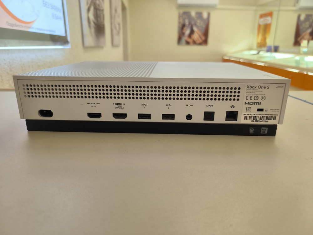 Игровая приставка Xbox One S 500Gb