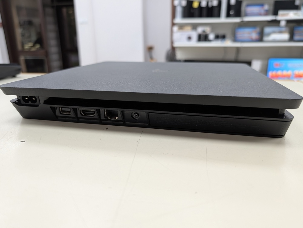 Игровая приставка PlayStation 4 Slim 500GB