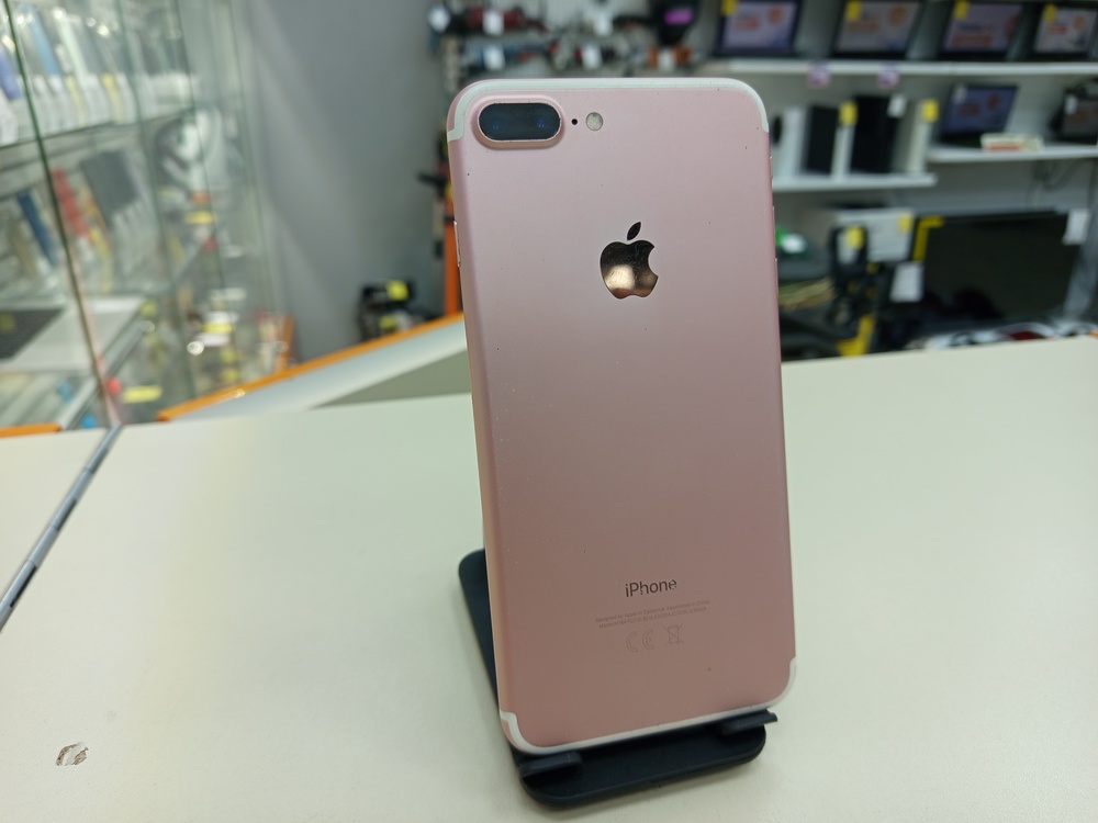 Смартфон Apple iPhone 7 Plus 32Gb