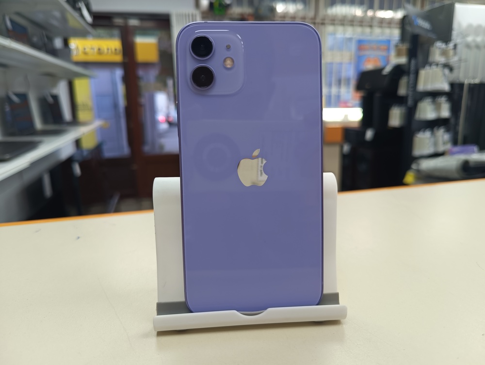 Смартфон Apple iPhone 12 64Gb