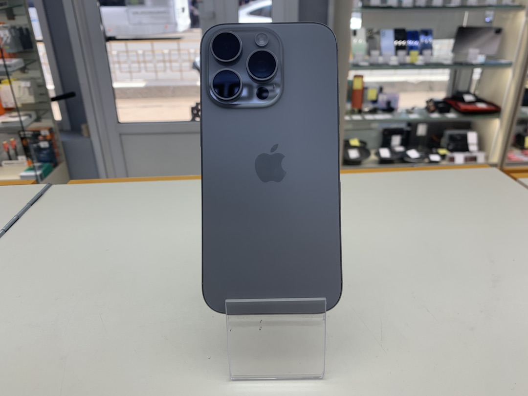 Смартфон Apple Iphone 16 Pro 256Gb