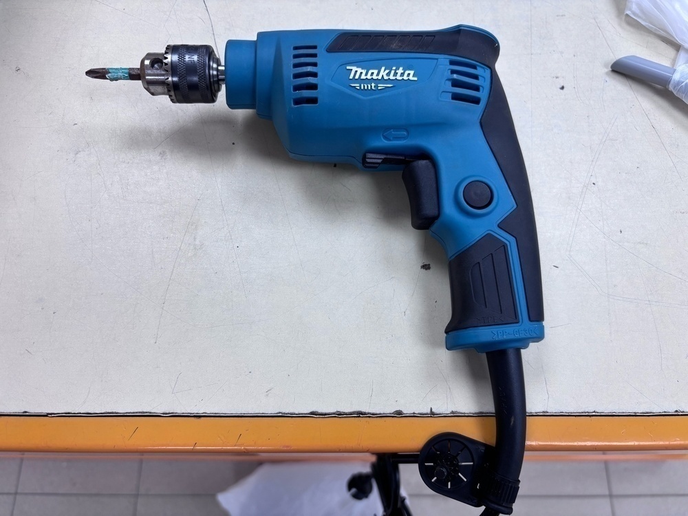 Дрель-безударная Makita M6501B