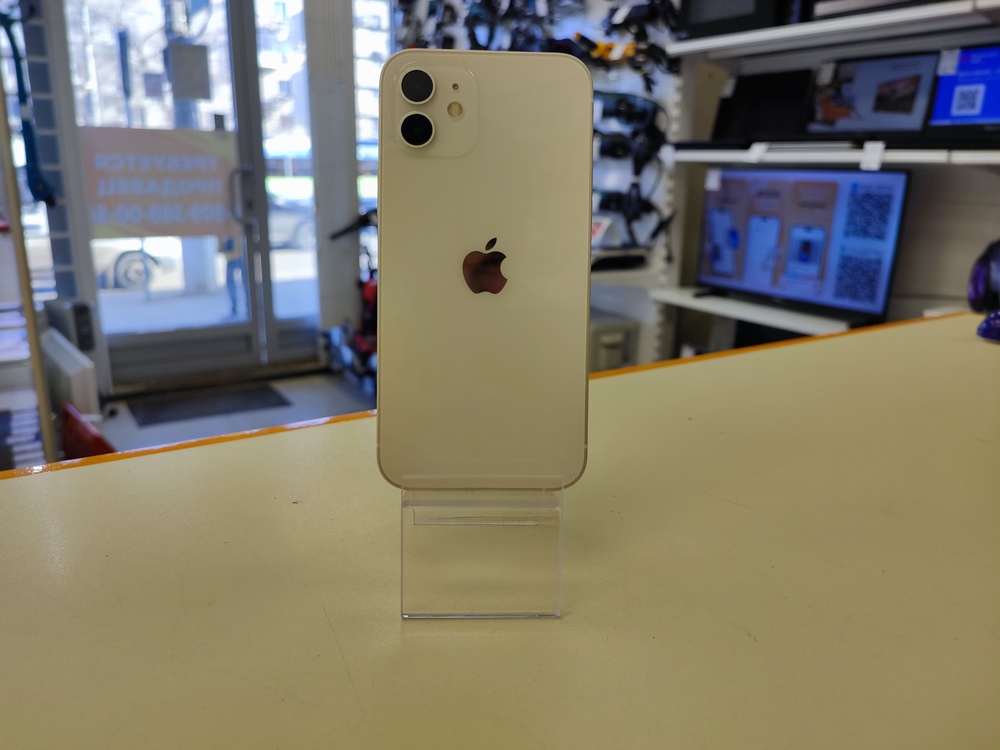Смартфон Apple iPhone 12 64Gb