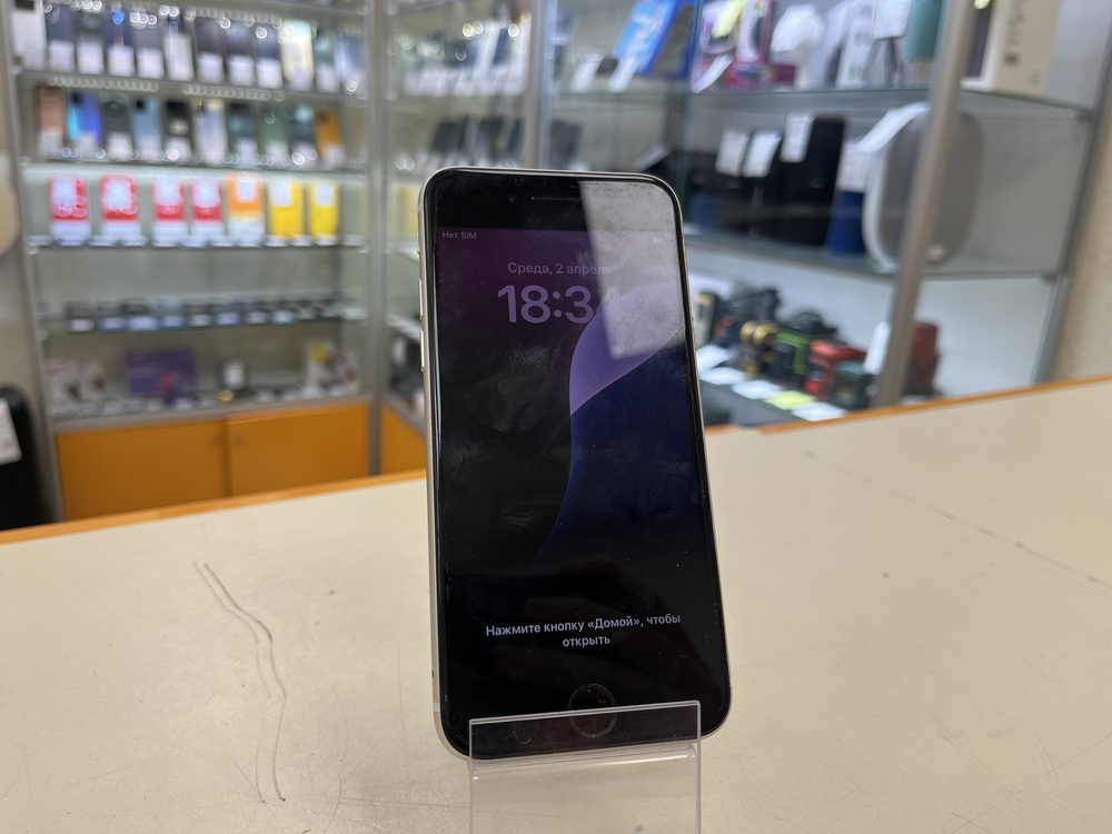 Смартфон Apple Iphone SE 2022 64GB