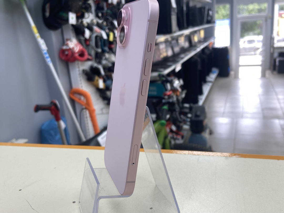 Смартфон Apple Iphone 15 128Gb