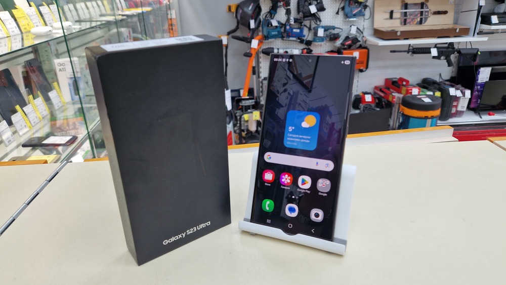 Смартфон Samsung Galaxy S23 Ultra 256Gb