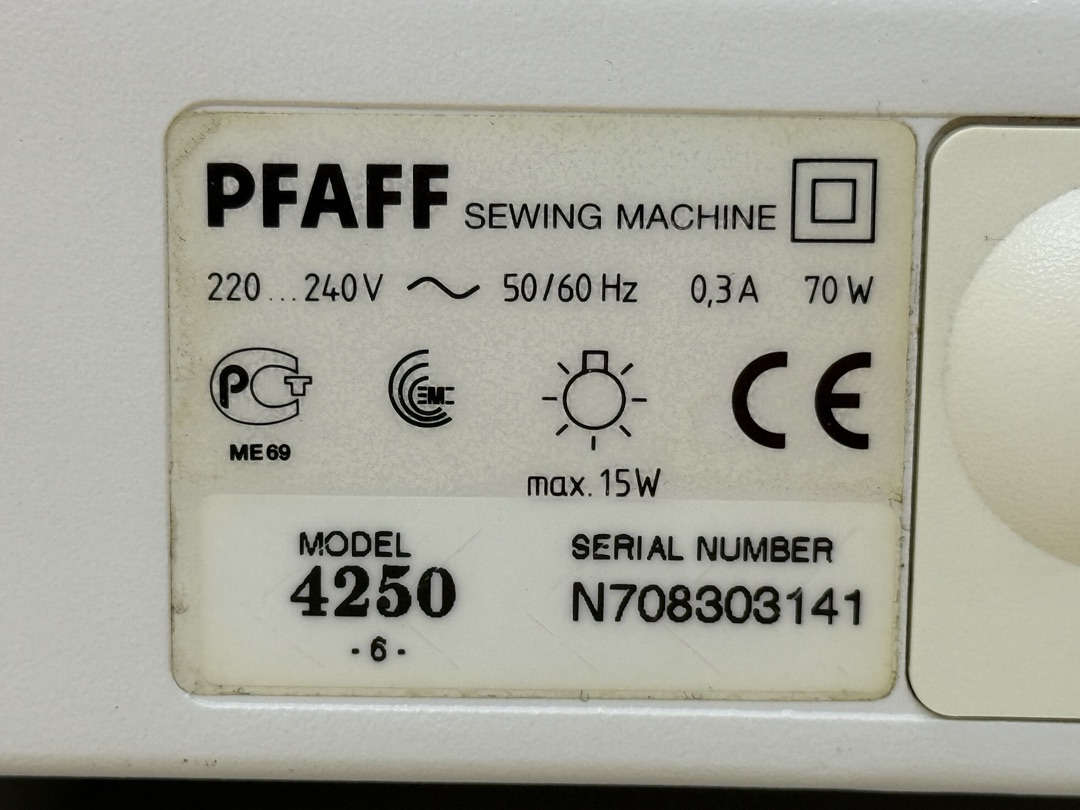 Швейная машина Pfaff Hobby 4250