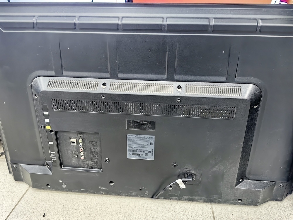 LED Телевизор Samsung UE43J5202AU