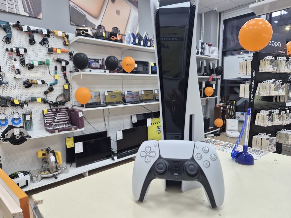 Игровая приставка PlayStation 5 825Gb (С дисководом)