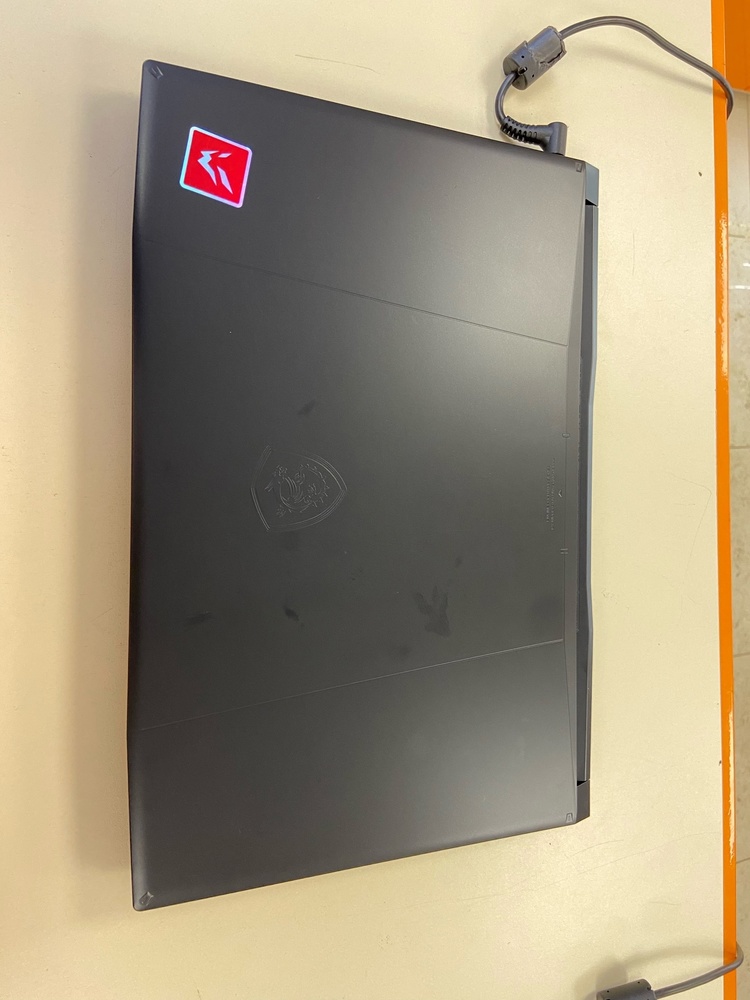 Ноутбук MSI Katana 17 B12VFK-424RU; Core I5-12450H, Geforce RTX 4060, 16 Гб, 512 GB, Нет