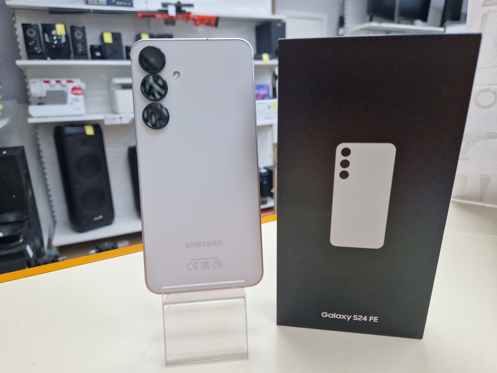 Смартфон Samsung Galaxy S24 FE 8/256