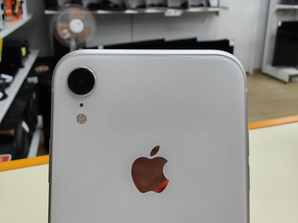 Смартфон Apple iPhone Xr 64Gb