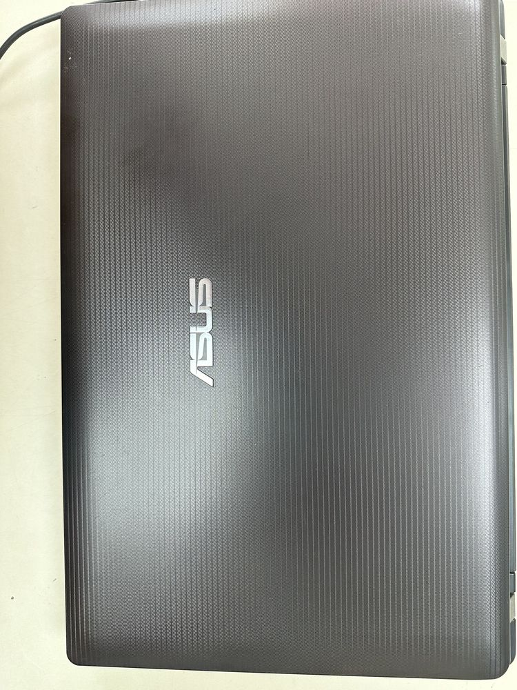 Ноутбук ASUS; Core i3-2350M, GeForce 610M, 8 Гб, 128 Гб, Нет