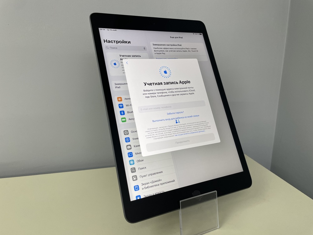 Планшет Apple iPad 9 64 ГБ (2021 A2602 (Wi-Fi)