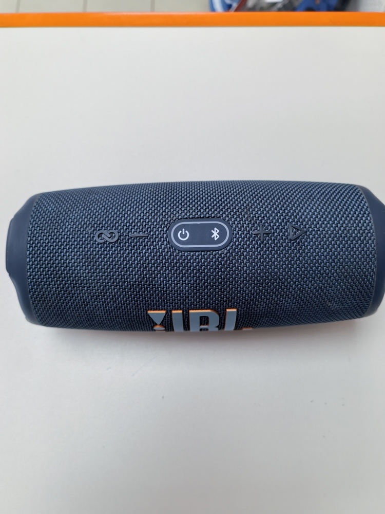 Портативная акустика JBL Charge 5