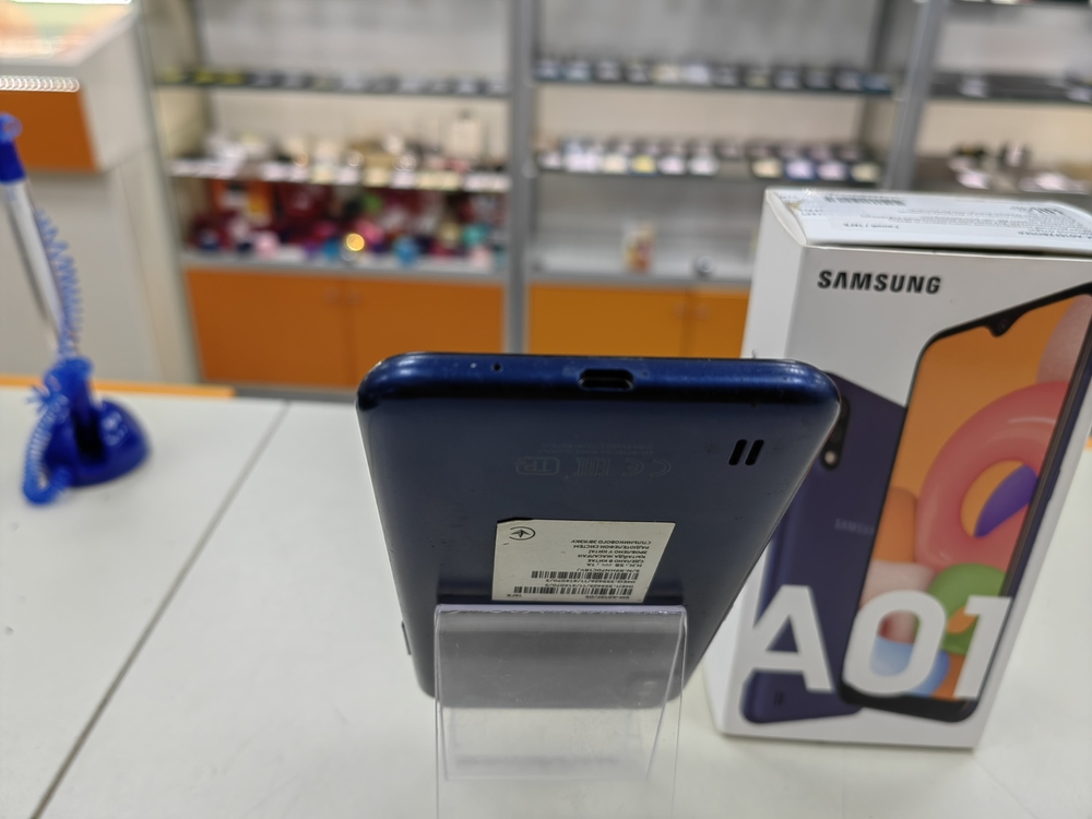 Смартфон Samsung Galaxy A01 2/16
