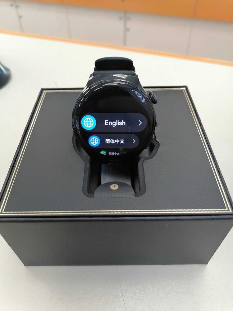 Смарт-часы Huawei WATCH 4