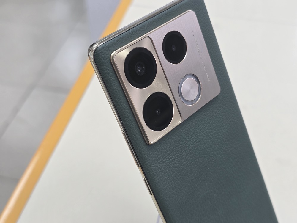 Смартфон Infinix Note 40 Pro 12/256