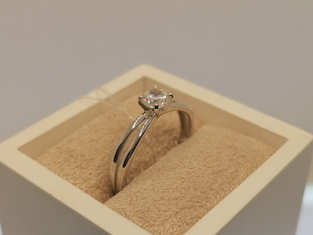 52-110-01726-1 КОЛЬЦО С КАМНЕМ (Au 585)