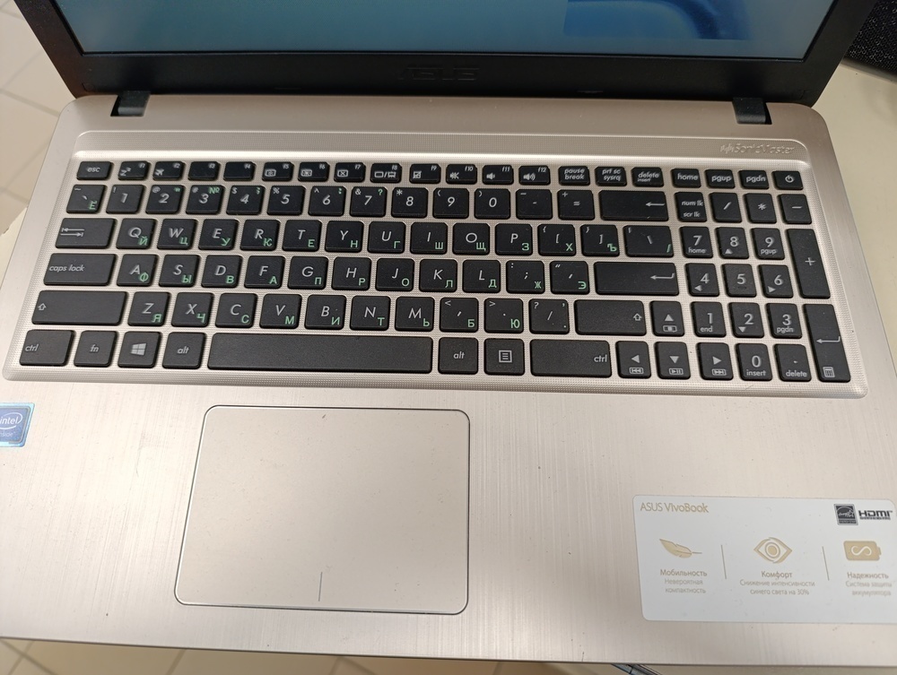 Ноутбук ASUS; Celeron N4000C, Intel UHD Graphics 600, 4 Гб, Нет, 500 Гб