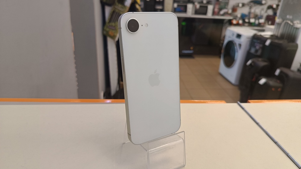 Смартфон Apple Iphone 16E 128Gb