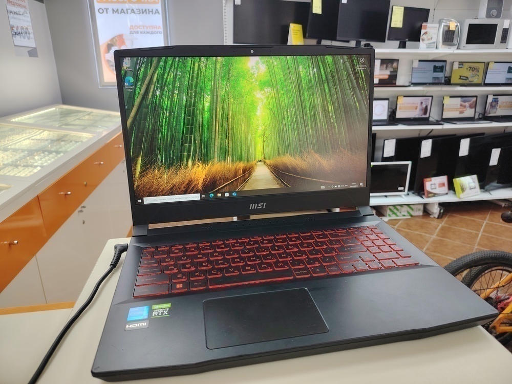 Ноутбук MSI Katana GF76 12UE-660RU; Core I5-12450H, GeForce RTX 3060, 16 Гб, 500 Гб, Нет