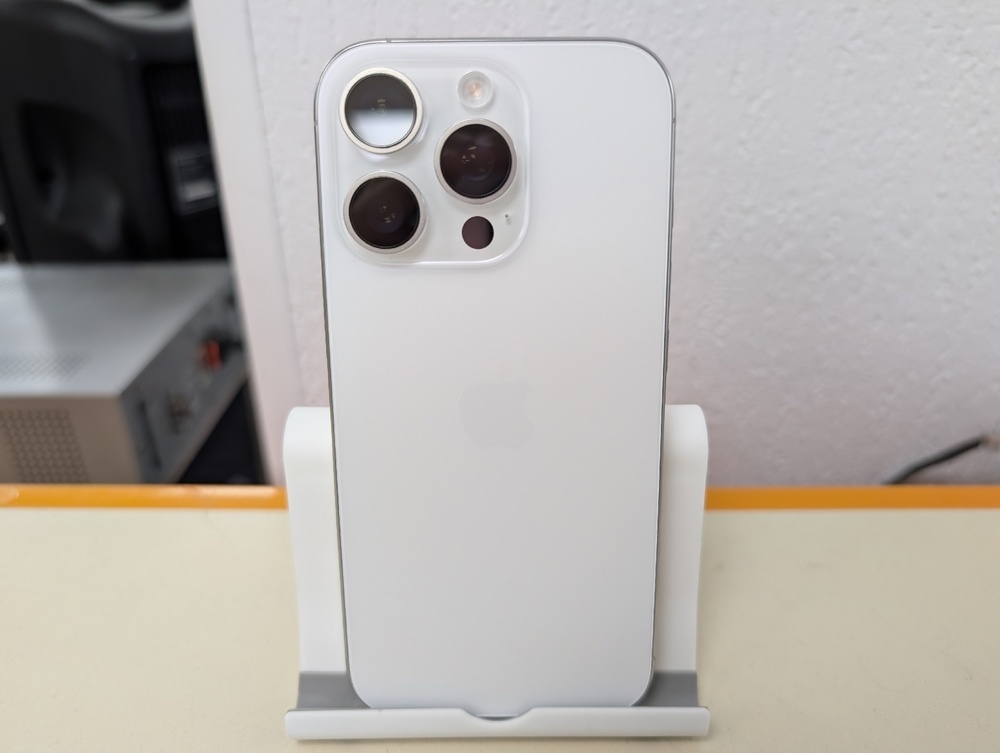 Смартфон Apple Iphone 16 Pro 128Gb