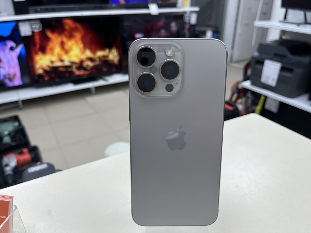 Смартфон Apple iPhone 15 Pro Max 256Gb