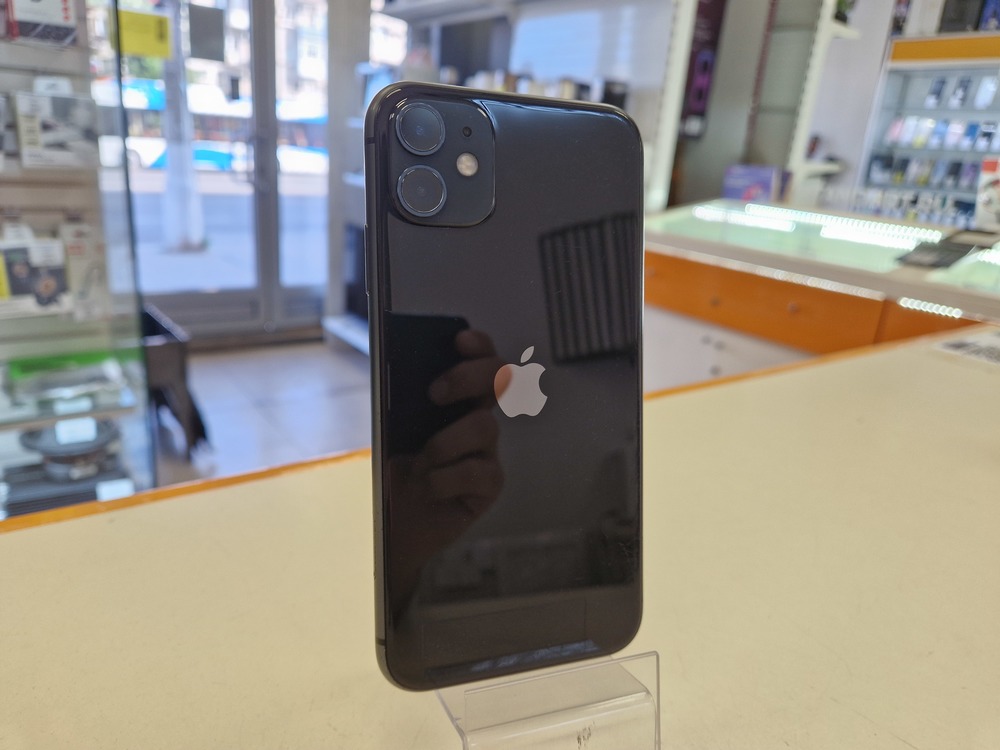 Смартфон Apple iPhone 11 128Gb