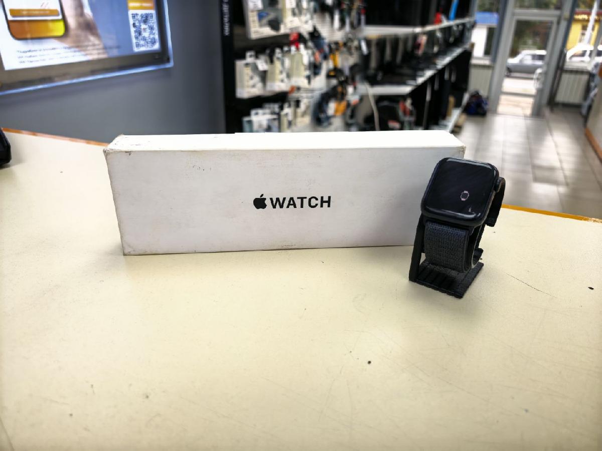 Смарт-часы Apple Watch SE 2022 44mm