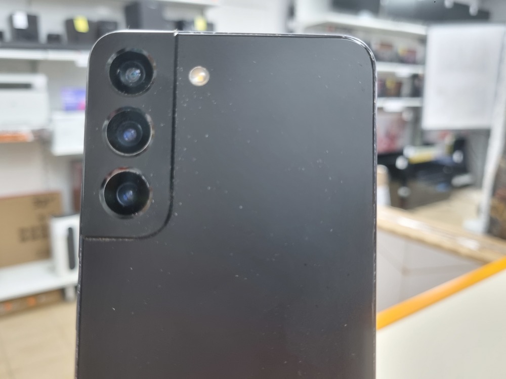 Смартфон Samsung Galaxy S22 8/256