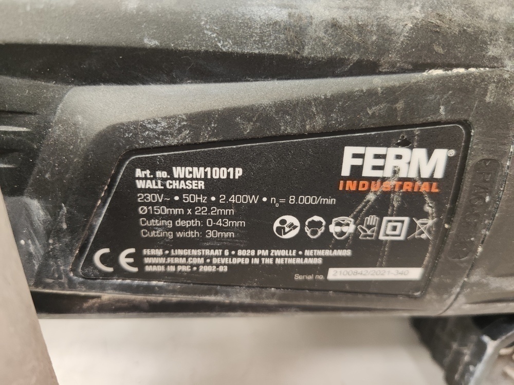 Штроборез Ferm WCM1001P