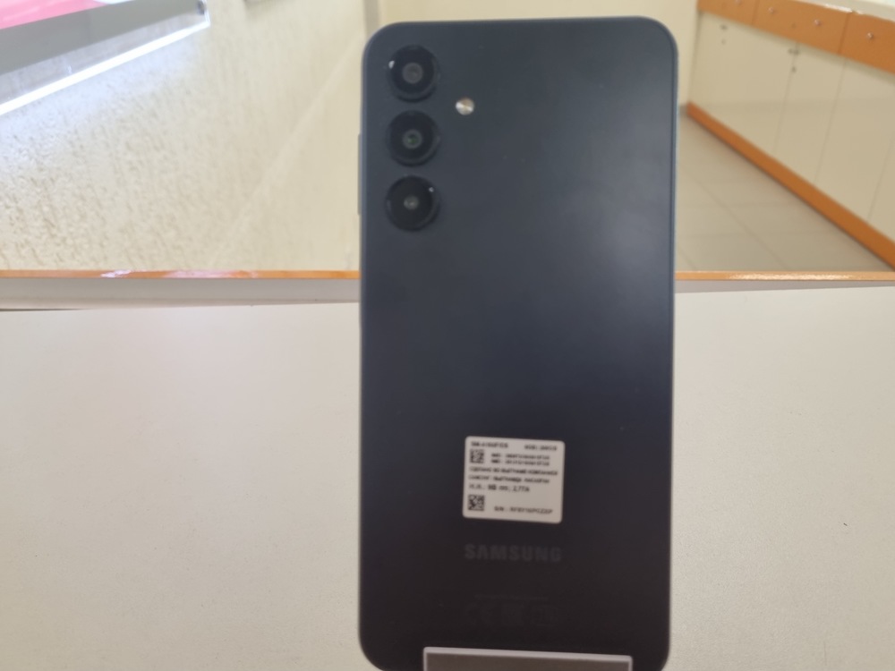 Смартфон Samsung A16 8/256