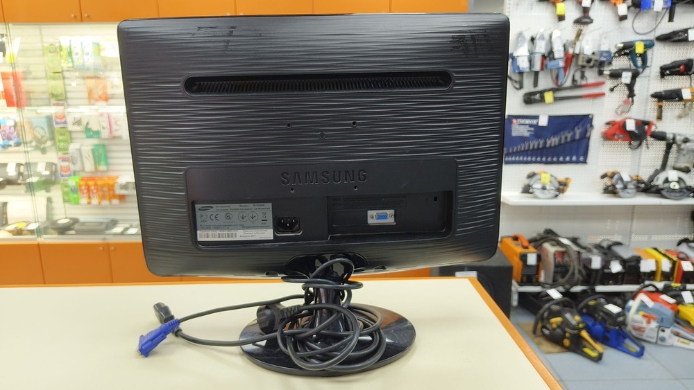 Монитор Samsung B1930N