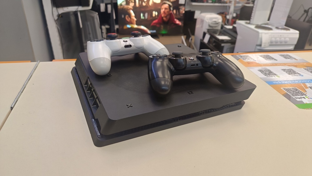 Игровая приставка PlayStation 4 Slim 1Tb Игровая приставка PlayStation 4 Slim 1Tb